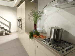 Avienda - High Gloss Sand Beige 02