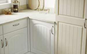 Cottage - Painted Oak White & Painted Oak Mussel 02 - Kitchen Facelift Gallery