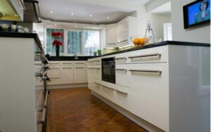 Manhattan - High Gloss White 02 - Kitchen Facelift Gallery