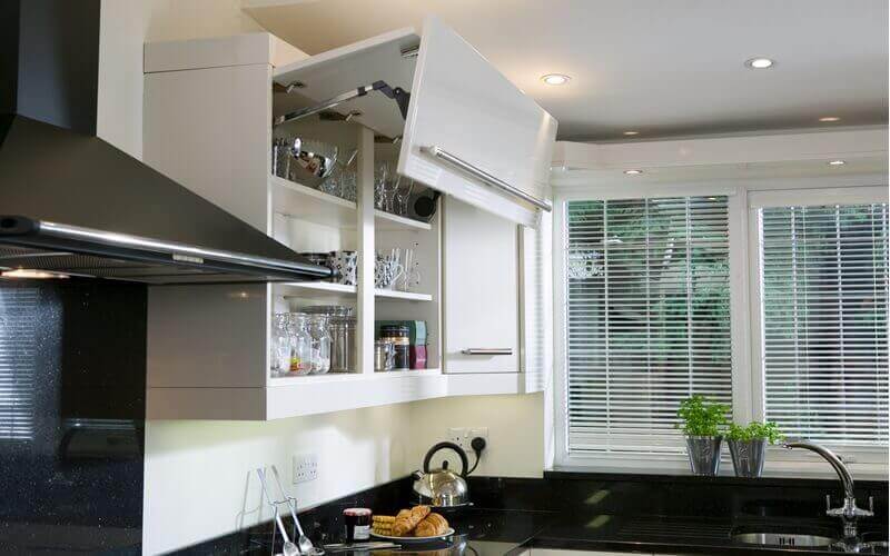 Manhattan - High Gloss White 03 - Kitchen Facelift Gallery