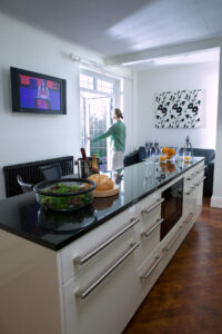 Manhattan - High Gloss White 06