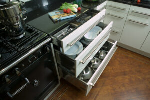 Manhattan - High Gloss White 07